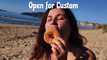Bitch on the beach open for customs