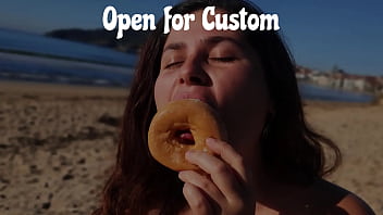 Bitch on the beach open for customs