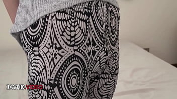 Sensual asian beauty pleasures with passionate mouth play