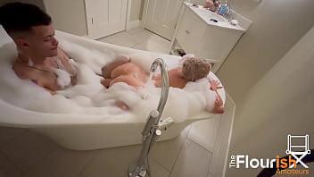 Bubble bath time with veronica cruz and dexxx blue