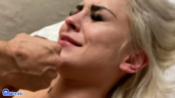 Emepictures eme fucks lisi kitty and cums on her pretty face