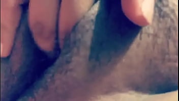 Mi novia me manda video masturbándose