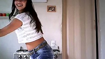 Minha amiga dançando