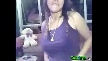 Teen show front webcam