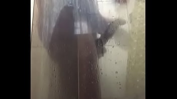 Espiando Gozando No Banho 2 thumbnail