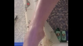 I love to smear my legs with cream and caress them for you dear