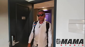 Mama studio comendo o cuzinho da cunhada grátis