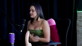Morena Demonstra O Seu Boquete Mostra Os Peitos Depois De Falar Que Realizou Fetiches De Inversão E Fisting Além De Conseguir Gozar Fazendo Sexo Anal Maria Bittencourt Sheer Red thumbnail