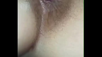 Gretala ha il culo sfondato e peloso