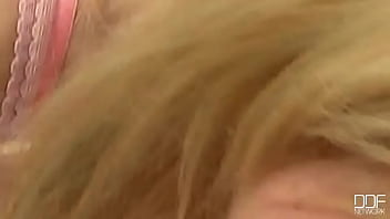 She wants to suck your cock