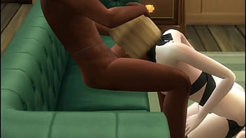 Bon moment sur le canapé