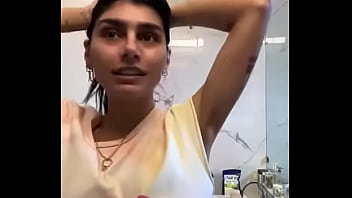 Sexy Ebony Boobs Of Mia thumbnail