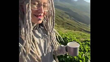 Coffee time up here on top of the mountains ️ ️where’s your favorite place to enjoy a coffee #mountainviews