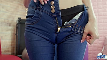 Perfect thigh gap skinny model wet jeans puffy cameltoe round butt