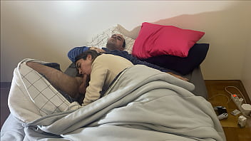 Blowjob to start the day with a bang