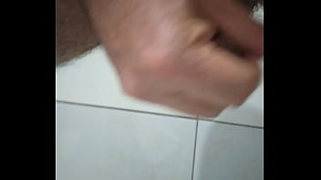 Coroa Roludo Gozando E Soltando Muito Leite thumbnail