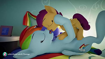 2 пони целуются в засос