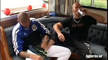 é Super Gostoso Também Faz Parte Da Podolatria E Fetiches Gays thumbnail