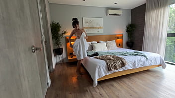 Stranger broke into my room what happened next shocked me