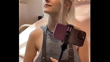 Had to #evaelfie #heineken #brewerytour #amsterdamvibes #instamodel #adultstar #glamourshoot #travelbabe #on