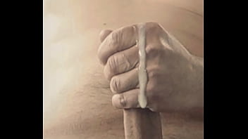 Pensaba en ella y decidí darme un pajazo en su nombre