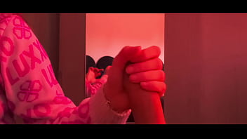 Eu pedi uma punheta mas a gulosa não resistiu