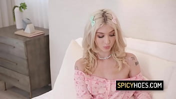 Skinny slut gets bbc in her tight asshole