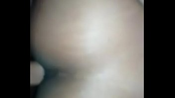 Baixinho pintudo com novinha