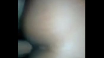 Baixinho pintudo com novinha