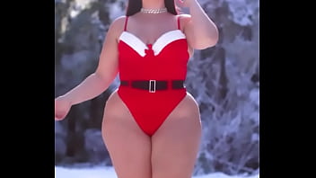 Muito rica essa safada no natal me faz lembrar a felicidade acompanhantesa2