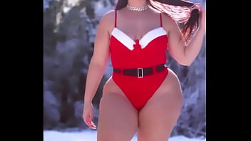 Muito rica essa safada no natal me faz lembrar a felicidade acompanhantesa2