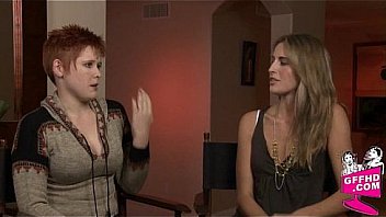 Sensual lesbains 0933