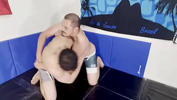 As a thank you i'm posting an exclusive preview and a blooper of a match i had 4 days ago with a great and strong fri