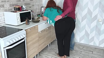 Mature stepmom allowed to touch her big ass