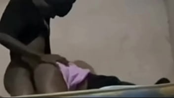 Deux minutes s’il te plaît