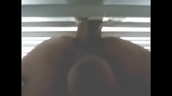 Jacks Motoqueiro Dando Pelo Buraco Da Porta thumbnail