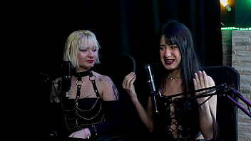 Gosta de hentai tem o mel da buceta se encontrou nessa profissão e já pensou em fazer atendimento nath wolowski & waifus juice watch sheer red