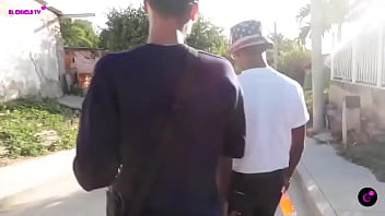 La gente en las comunas y fabellas activas con el chicle tv y tu desde donde nos ves