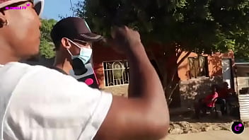 La gente en las comunas y fabellas activas con el chicle tv y tu desde donde nos ves