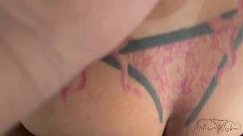 Empregada fazendo seu trabalho e dando cuzinho gostoso