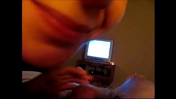 Prostituta mamando verga rico y comiendose todo