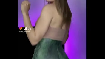 Ricas nalgas saltando en tu pene en primera persona Ricas nalgas saltando en tu pene en primera persona