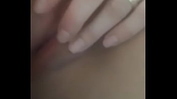 Deu a louca na esposa quer mostrar a bucetinha pros amigos