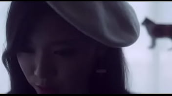 Loona hyunjin around you