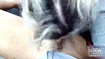 Monica lima a hotwife mais safada do brasil encontra a amiga no shopping e no caminho de casa chupa a gostosa dentro do uber