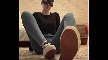 I know how much you love it when you see how sweaty my soles are •full video on #whitesocks #sweaty