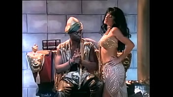 Dude seduces sultan's wife and fucks her after hot blowjob Dude seduces sultan's wife and fucks her after hot blowjob