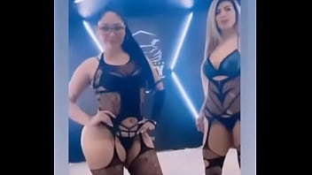 Anfitrionas y modelos