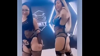 Anfitrionas y modelos