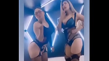 Anfitrionas y modelos